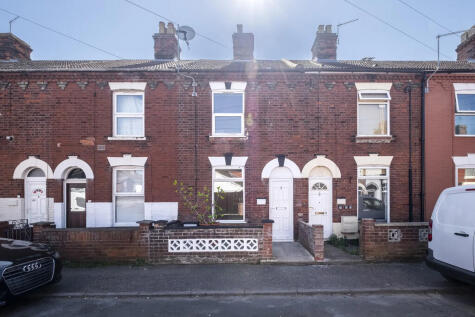 Isaac's Road, Cobholm, Great Yarmouth
