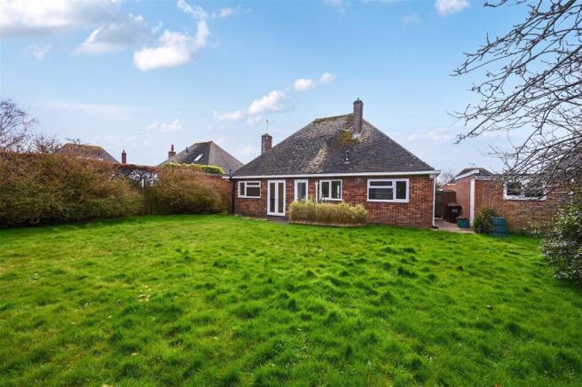 21-Jevington-Close-tn393bb (15).jpg