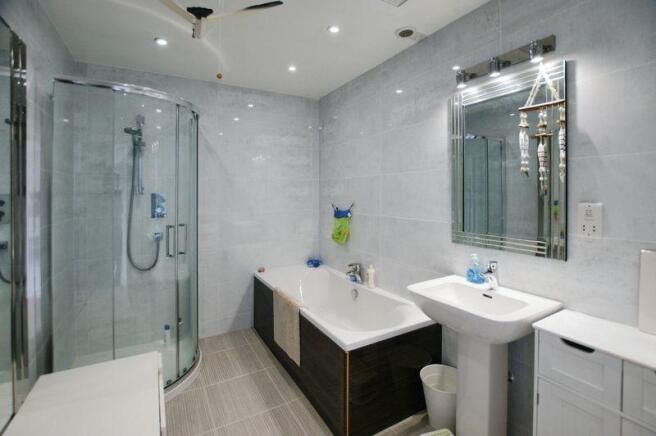 Family bathroom