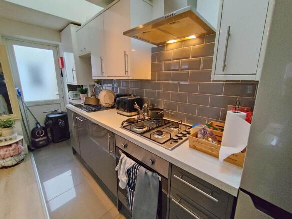Kitchen (2)