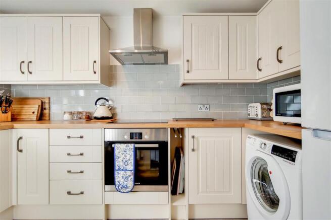 3_Kitchen-1.jpg