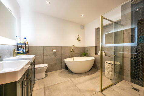 Highlands Road, Fareham, Hampshire, PO15