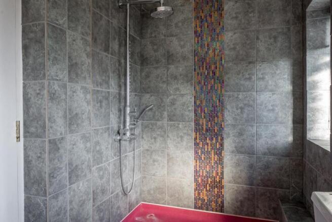 Shower room.jpg