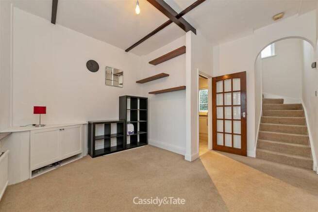101ColneyHeathLane-5.jpg