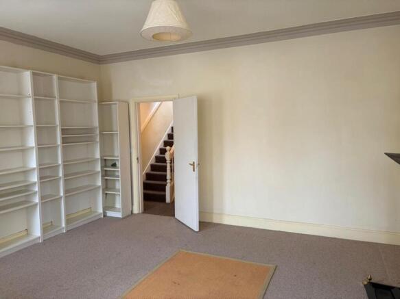 5 bed Terraced for sale Image 8