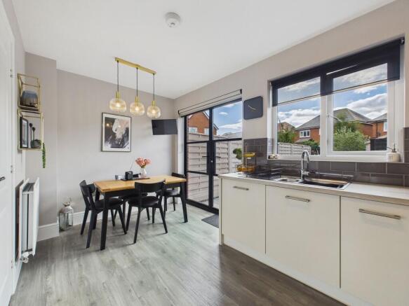 Kitchen/Dining Room
