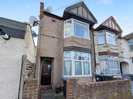 1 Wimborne Road, London, N9 9EZ