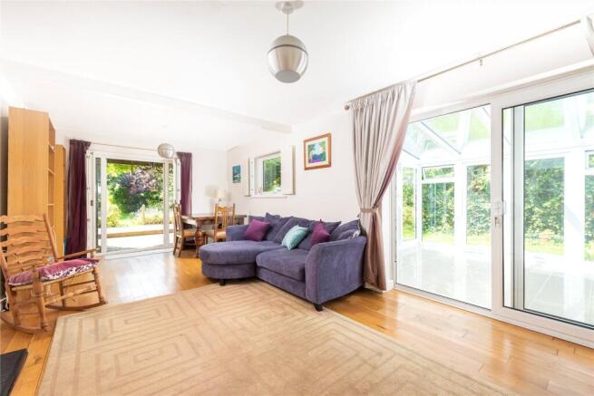 Sitting/Dining Room