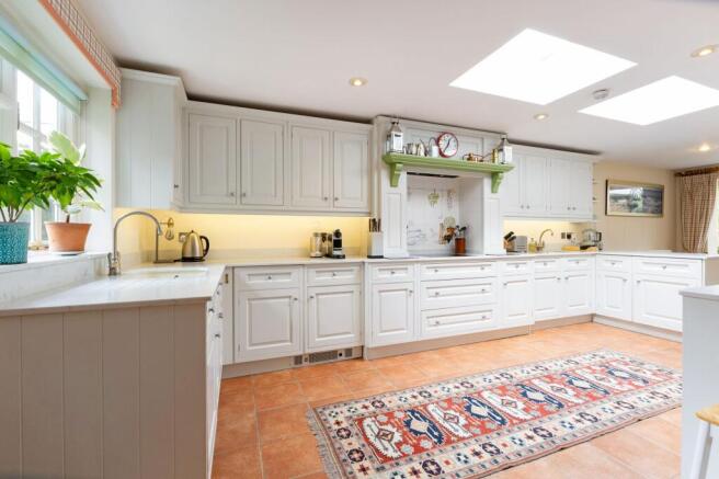 Kitchen / Breakfast Room