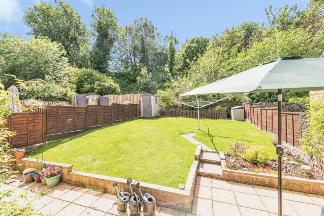 4 bed Detached for sale Image 4