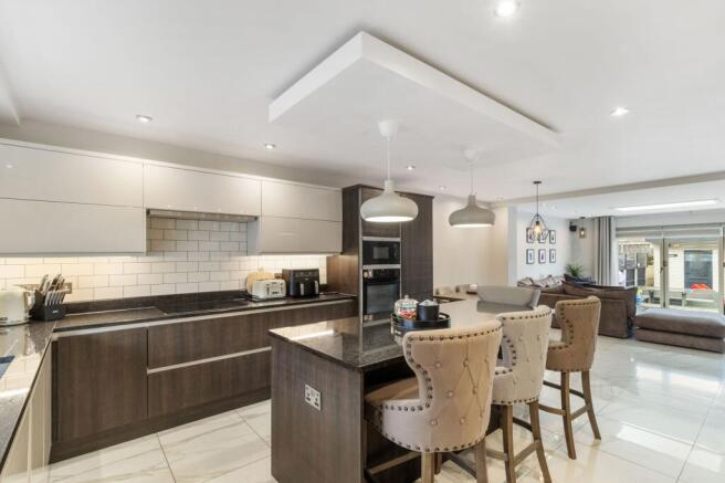 Kitchen / Dining Room