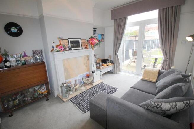 Cudworth Road, 26, recep 2.JPG