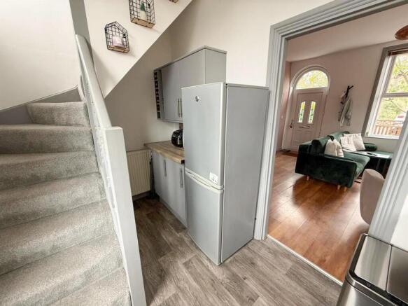 2 bed Terraced for sale Image 6