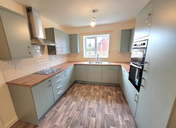 Bungalow_kitchen.jpg