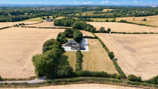 8 bed Detached for sale Image 6