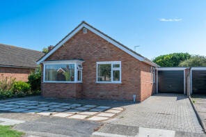 17, Upperfield Drive, Felixstowe IP11 9LS