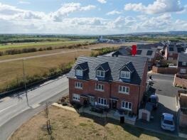 30, Ffordd Brynderi, Carway, Kidwelly SA17 4BD
