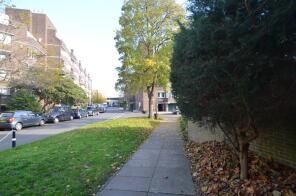 81, Romulus Court, Justin Close, Brentford TW8 8QJ