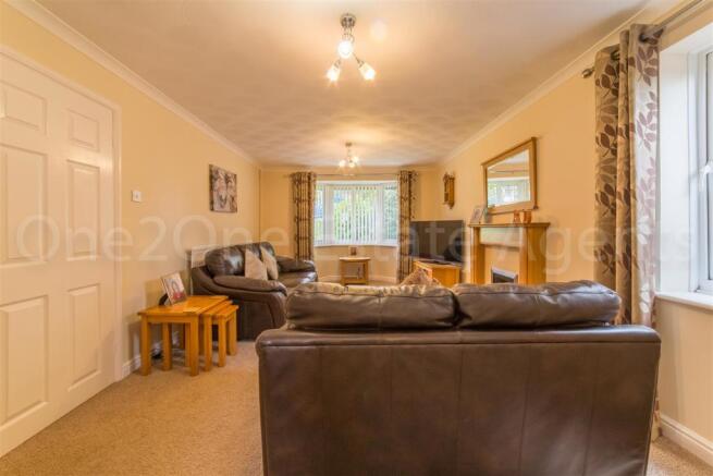 65 Oaklands View-17.jpg