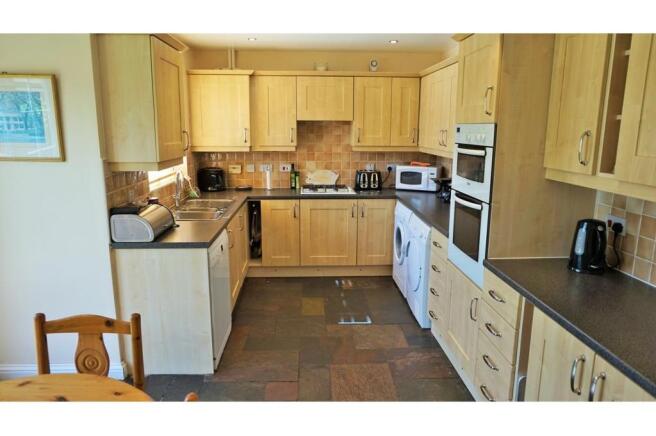 Kitchen / Breakfast