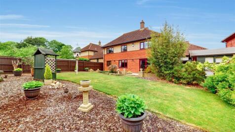 Oakley Gardens, Downhead Park, Milton Keynes