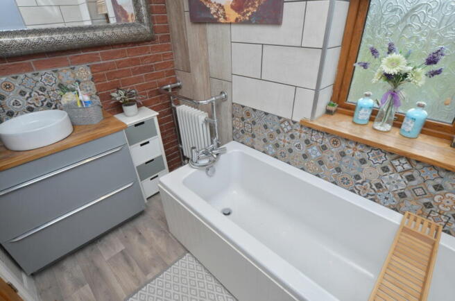 Photo 16