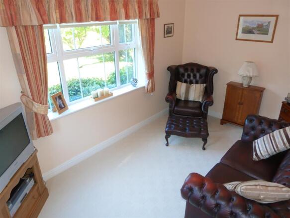 SITTING ROOM