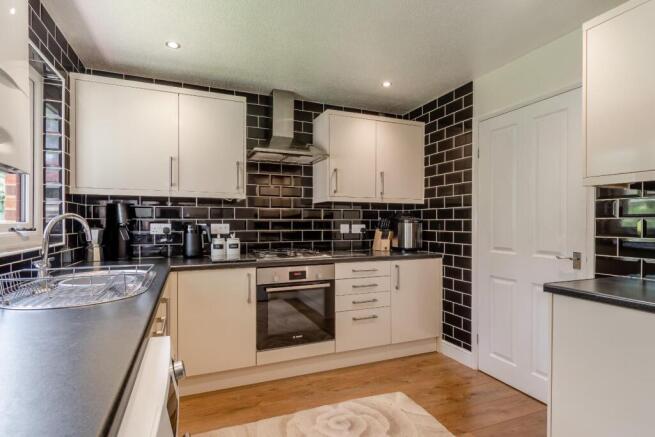 Norwood Grove, Harrogate photo 2