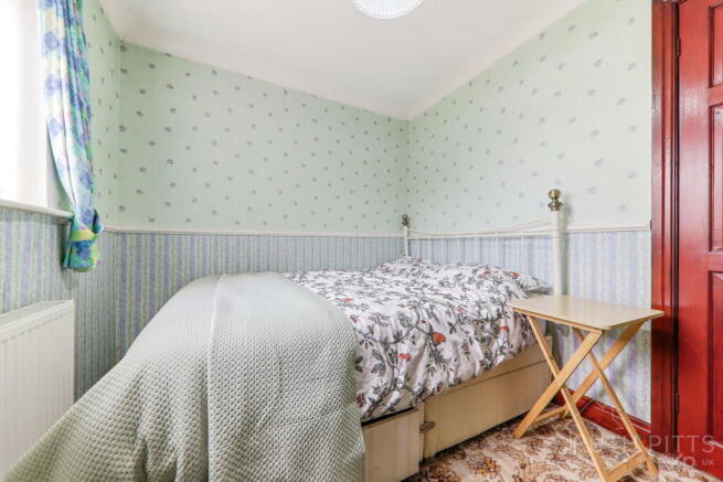 2 bed Semi-Detached Bungalow for sale Image 8