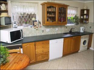 Kitchen/brek rm