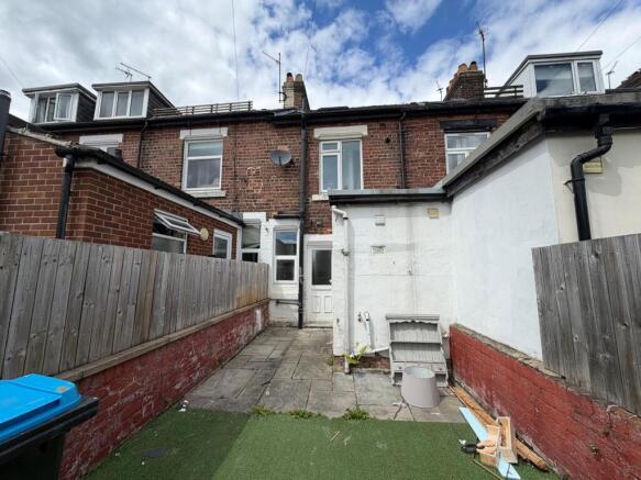 3 bed Terraced for sale Image 9