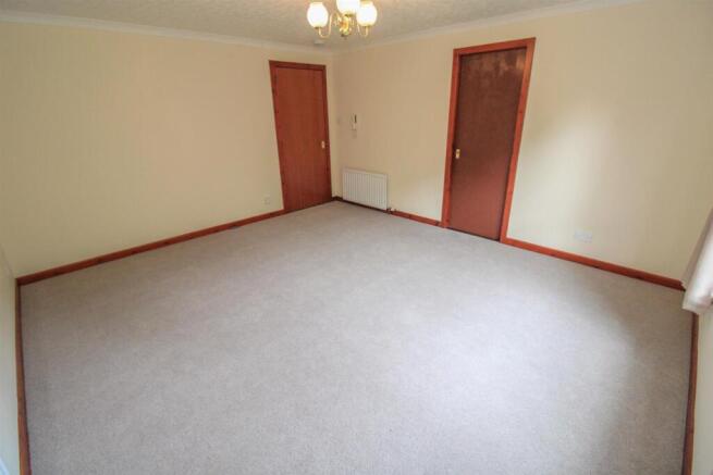 LOUNGE-DINING ROOM