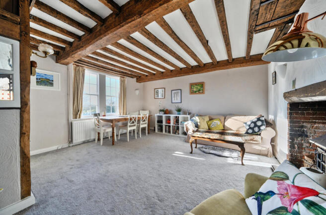 1411152-7-699dd42...