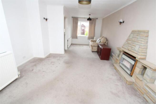 3 bed Semi-Detached for sale Image 4
