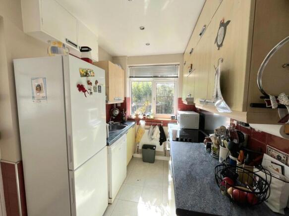 3 bed Semi-Detached for sale Image 4