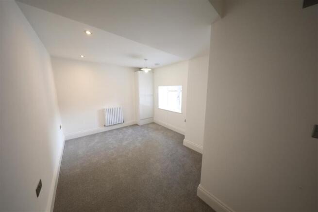 12 bed Block of Apartments for sale Image 7