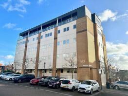 Flat 16, 352 Towergate House, Avebury Boulevard, Central Milton Keynes, Milton Keynes MK9 2JH