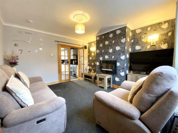 Long Bottom Avenue, Sowerby Bridge photo 3