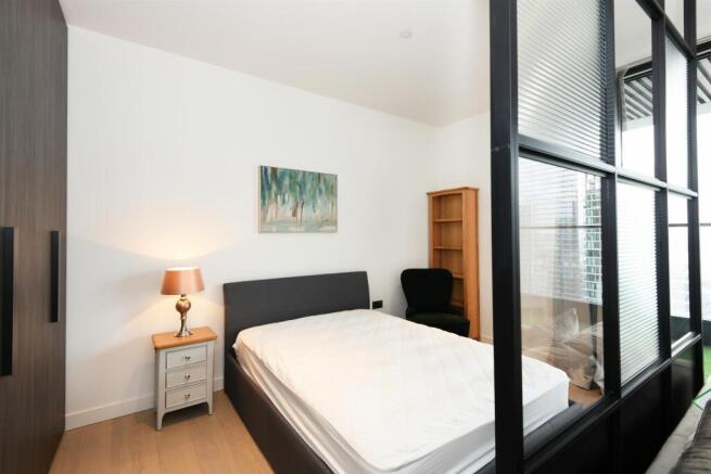 bedroom.JPG