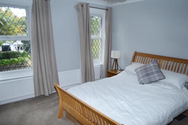 FRONT BEDROOM 1