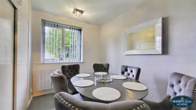 bedroom 2/dining room