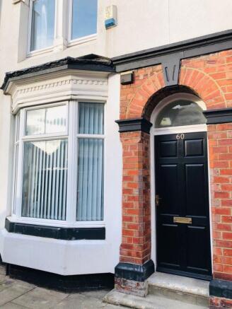 3 bed Town House to rent Image 8