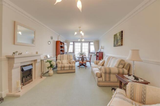 23 WARREN DRIVE INSIDE-9.jpg