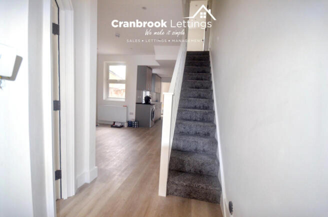 5 bed terraced house to rent Beresford Road, Lond