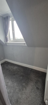 29 Bradshaw Street Bedroom2-2.png