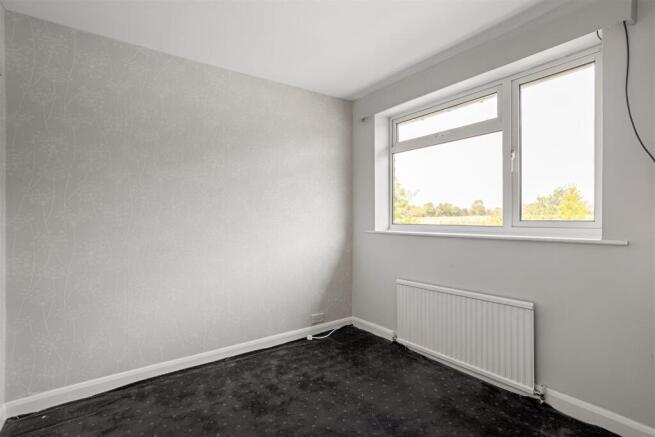 3 bed Semi-Detached for sale Image 6