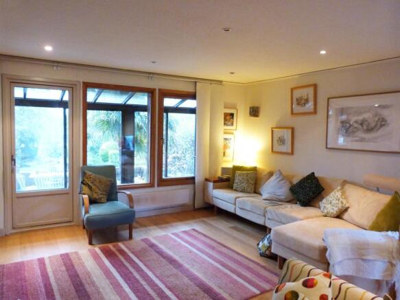 6. Sitting Room