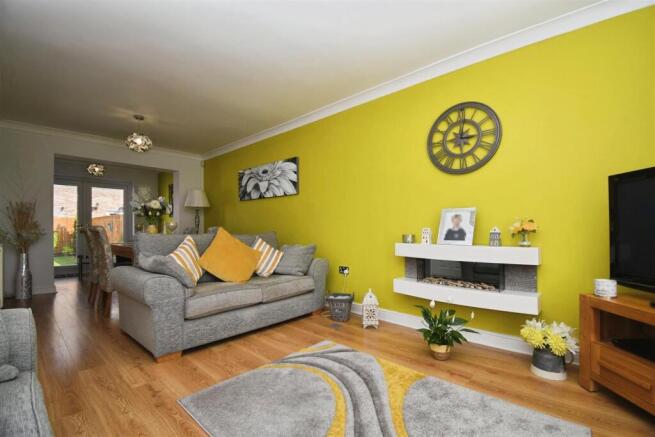 bcfbf99a-U 20 20 2857 29.JPG