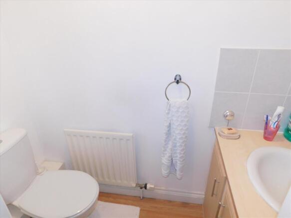 CLOAKROOM / WC