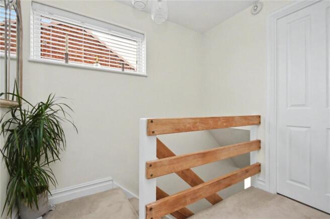 3 bed Semi-Detached for sale Image 11
